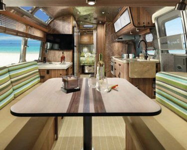 2017 Airstream Tommy Bahama Travel Trailer Brochure page 2