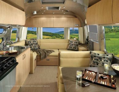 2017 Airstream Travel Trailers Brochure page 20