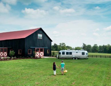 2017 Airstream Travel Trailers Brochure page 46