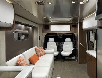 2018 Airstream Atlas Touring Coach Brochure page 18