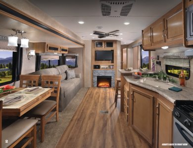 2018 Coachmen Catalina Destination Brochure page 2