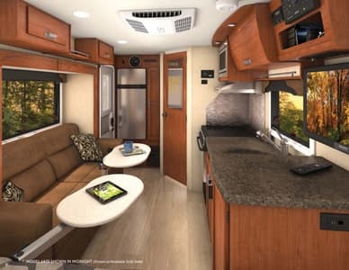 2018 Lance Travel Trailers Brochure page 6