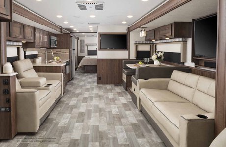 2019 Coachmen Mirada Brochure page 4