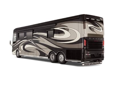 2019 Newmar Essex Brochure page 27