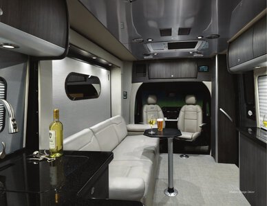 2021 Airstream Atlas Touring Coach Brochure page 3