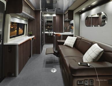 2022 Airstream Atlas Touring Coach Brochure page 5