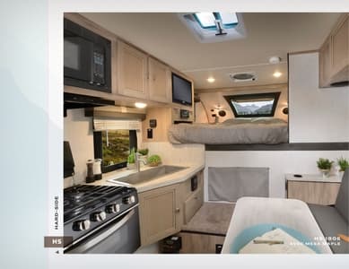 2022 Palomino Real Lite Truck Camper French Brochure page 4