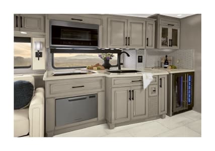 2025 Newmar London Aire Brochure page 12