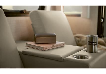 2025 Newmar Super Star Brochure page 5