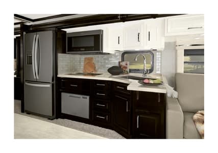 2025 Newmar Super Star Brochure page 12