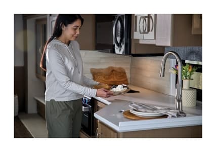 2026 Newmar Bay Star Sport Brochure page 5