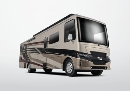 2026 Newmar Canyon Star Brochure page 3