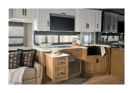 2026 Newmar Dutch Star Brochure page 12