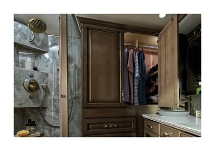 2026 Newmar Essex Brochure page 37