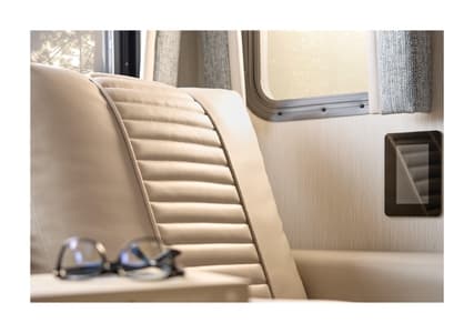 2026 Newmar Grand Star Brochure page 32