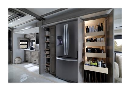 2026 Newmar London Aire Brochure page 28