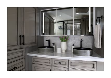 2026 Newmar London Aire Brochure page 35