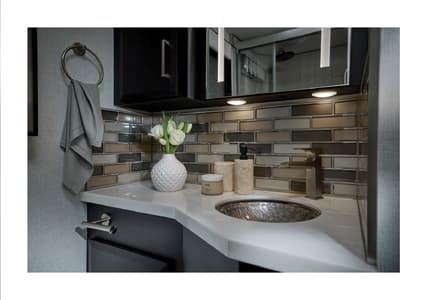 2026 Newmar New Aire Brochure page 17