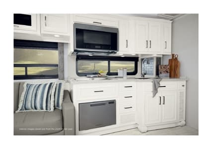 2026 Newmar Ventana Brochure page 12